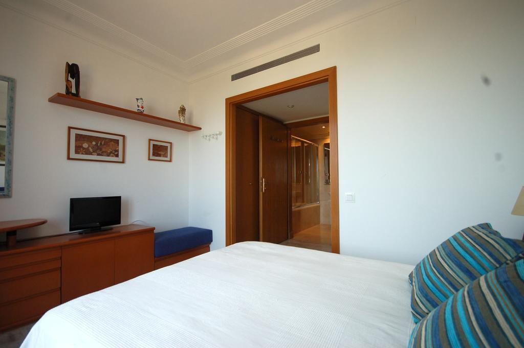 Lets Holidays Apartment Sea Views In Barcelona Quarto foto